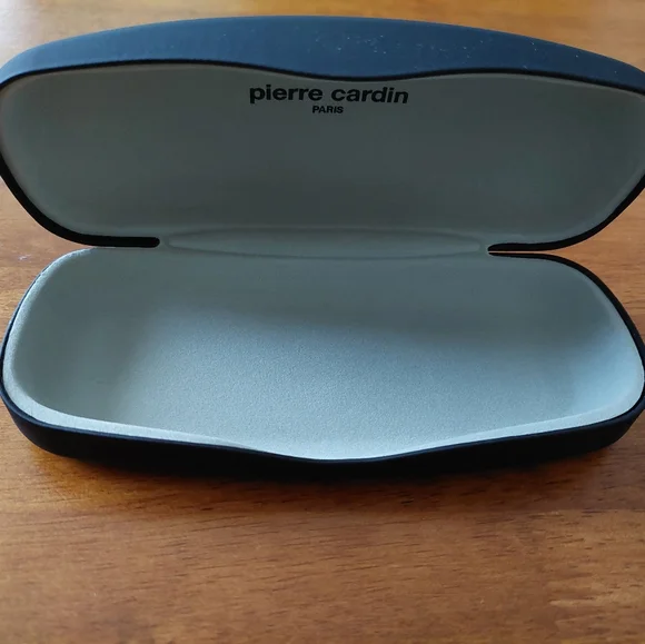 Pierre Cardin gold copper Woman eyeglasses. - Picture 15 of 16